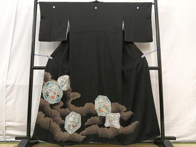 平和屋着物■豪華黒留袖　雲重ね花鳥絵皿文　正絹　逸品　BAAN3953bs