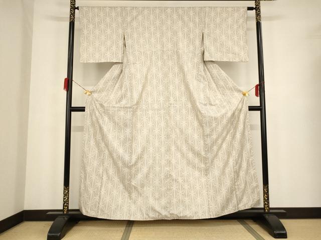 平和屋着物■本場大島紬　白大島　7マルキ　麻の葉文様　正絹　逸品　AAAO4542ja