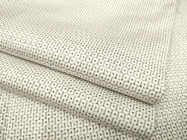 平和屋着物●本場大島紬　白大島　100亀甲　総詰　正絹　逸品　AAAO0301ck