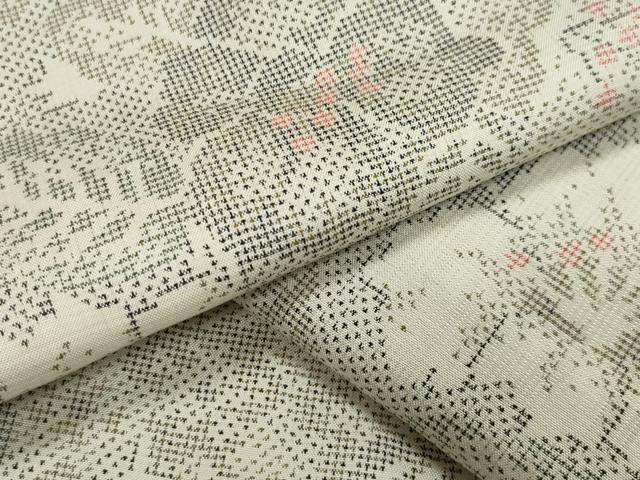 平和屋着物●本場大島紬　白大島　9マルキ　草花文　正絹　逸品　CAAL6935gh