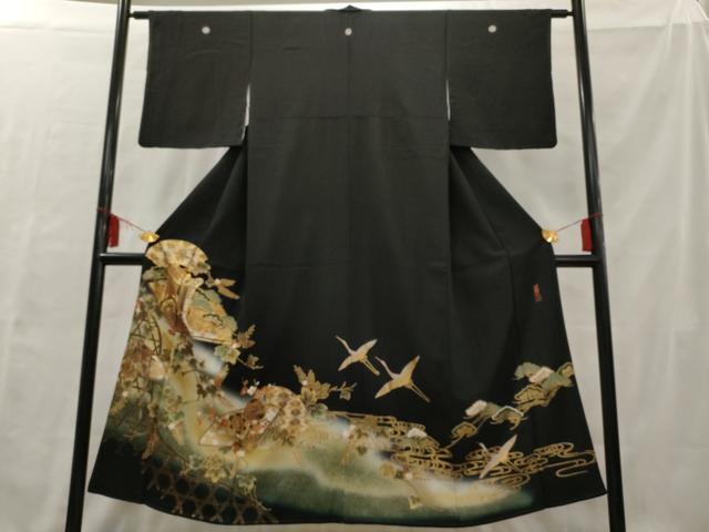 平和屋着物■五代 歌舞伎役者　坂東八十助〜　黒留袖　駒刺繍　御所車飛鶴花文　暈し染め　金彩　正絹　逸品　AAAO3187cg