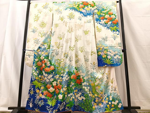 平和屋着物■豪華振袖　駒刺繍　草花文　金彩　正絹　逸品　BAAN3648ev