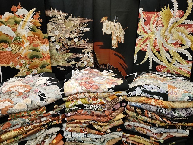 平和屋本店■1円 黒留袖 まとめて50点 鳳凰 鴛鴦 尾長鳥 人物 能 風景 花柄 駒刺繍 金銀彩 金銀糸 など 未使用品あり 全て正絹 hi2673