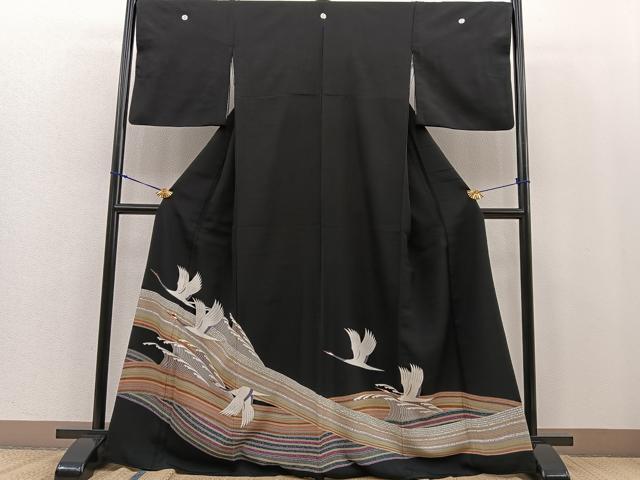 平和屋着物■豪華黒留袖　駒刺繍　立波飛鶴文　金糸　正絹　逸品　BAAN0499gt