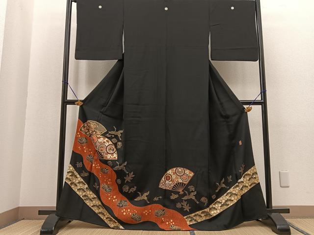 平和屋着物■豪華黒留袖　作家物　駒刺繍　扇面宝尽くし飛鶴文　金彩　正絹　逸品　BAAN5345op