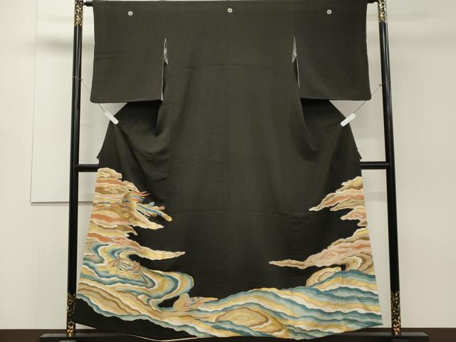 平和屋着物●創業130年　江戸染繍友禅　大彦　黒留袖　刺繍　流水鳳凰文　金彩　正絹　逸品　CAAK7980ch