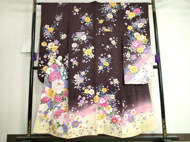 平和屋着物●豪華振袖　舞花文　暈し染め　金彩　銀通し地　正絹　逸品　DAAK4721ic