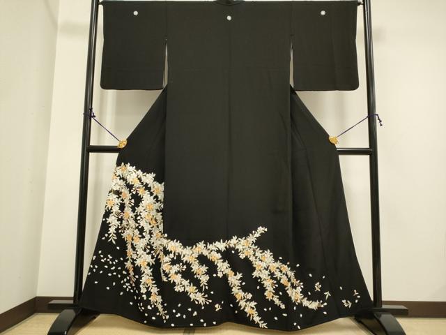 平和屋着物●豪華黒留袖　駒刺繍　総刺繍　枝垂れ桜文　金彩　正絹　逸品　DAAK3999du