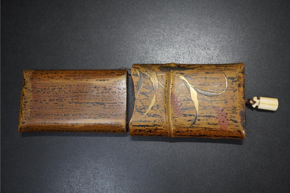 D51932 時代堤物 竹細工 金蒔絵 秋草渉禽図 蓋物 小物入 煙草入