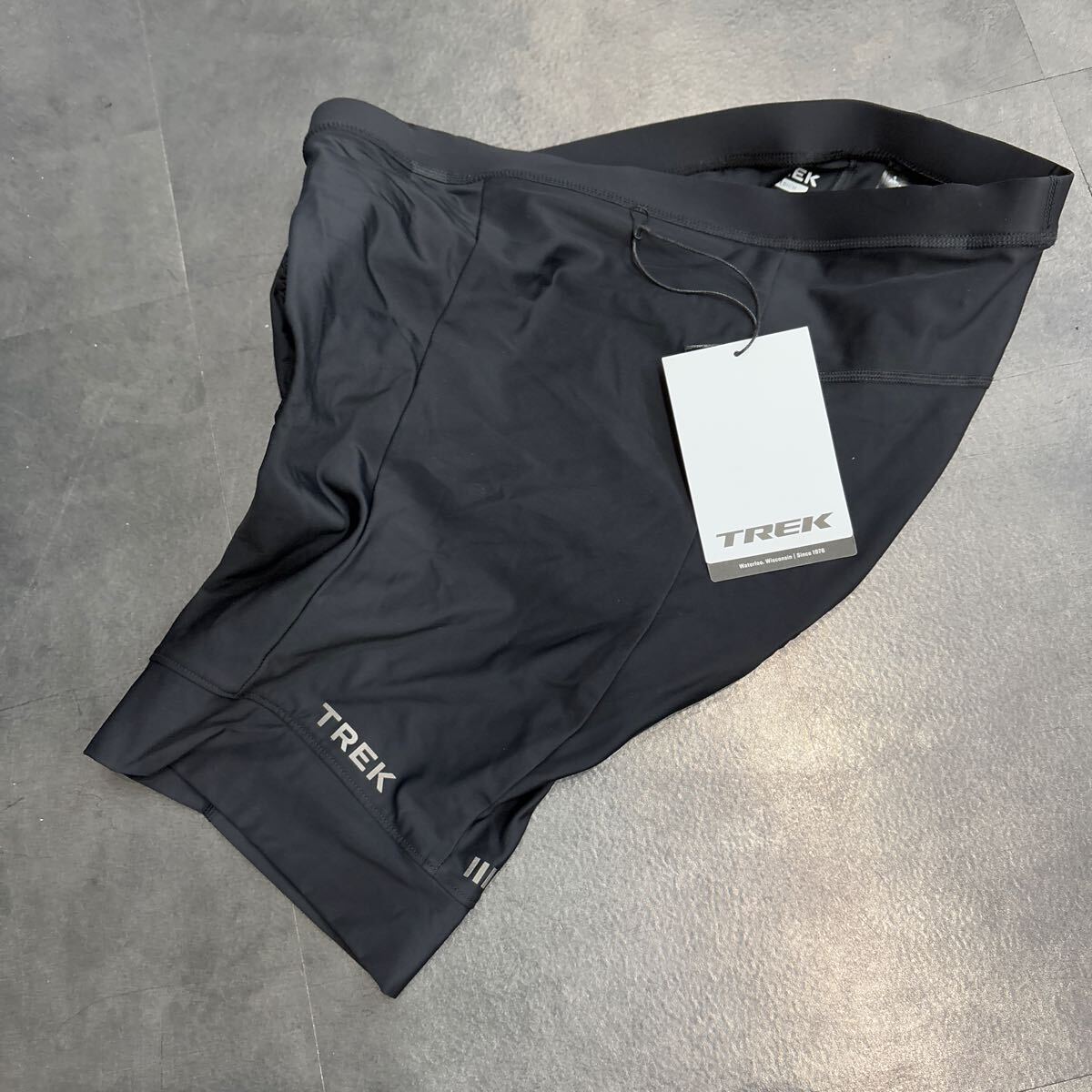 送料185円　トレックレーサーパンツ　TREK サイクルパンツ