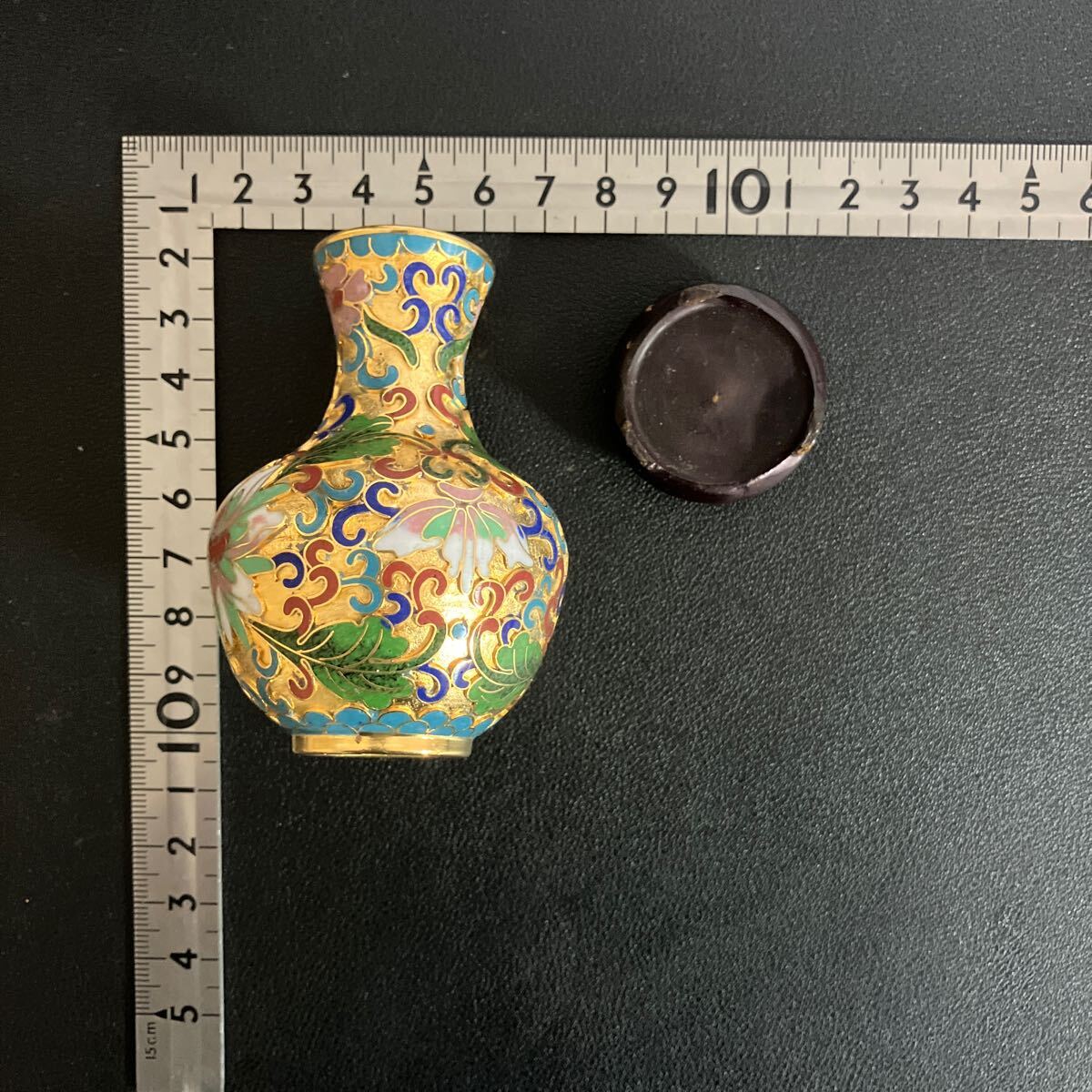 ◇中国美術 壺 花瓶 絵柄 陶器 ぐらつき有 骨董品 新山窯 ◇中国美術 壺 花瓶 絵柄 陶器 ぐらつき有 骨董品 新山窯