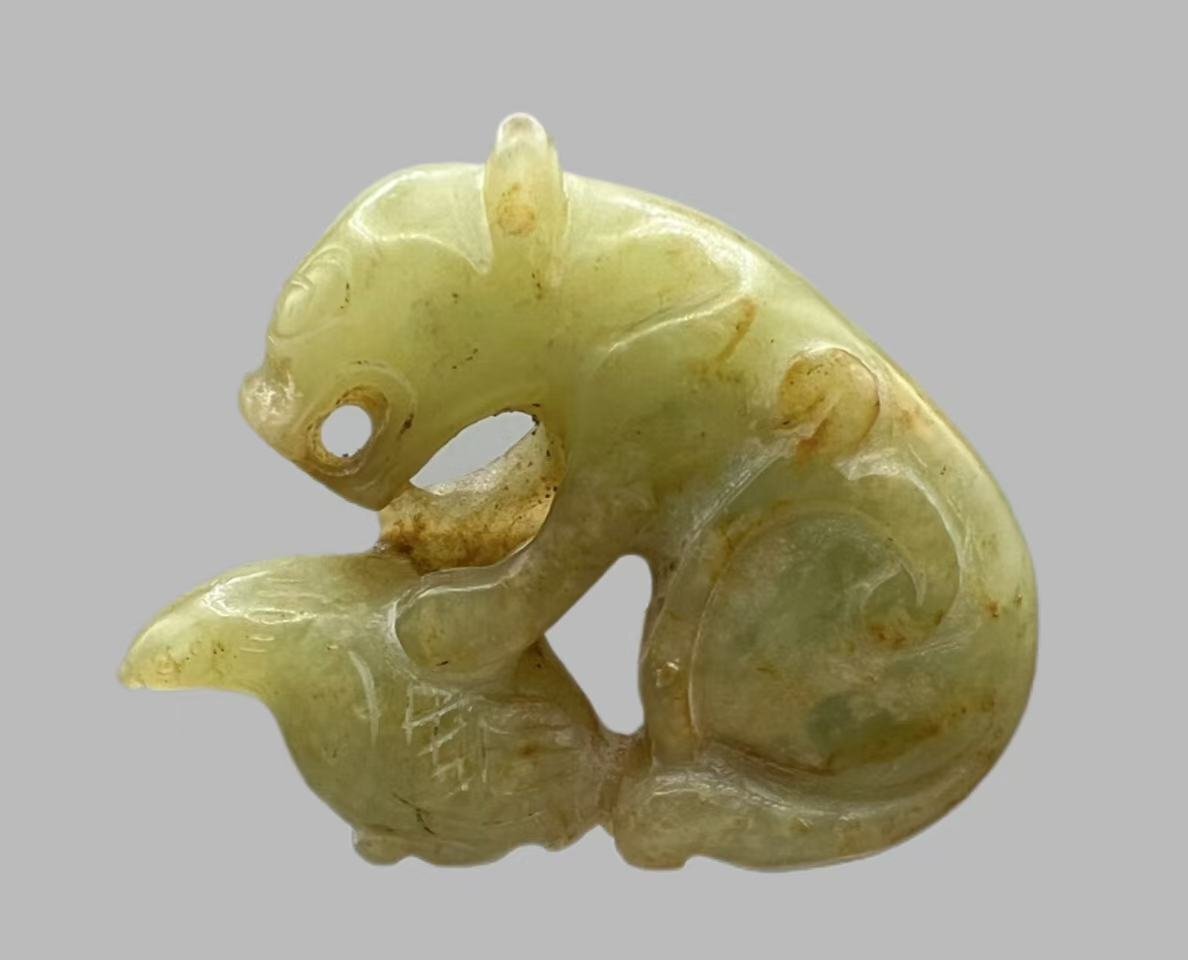 古美術翡翠ジェイダイト彫刻獅子蓮業魚164g 古美術翡翠ジェイダイト彫刻獅子蓮業魚164g