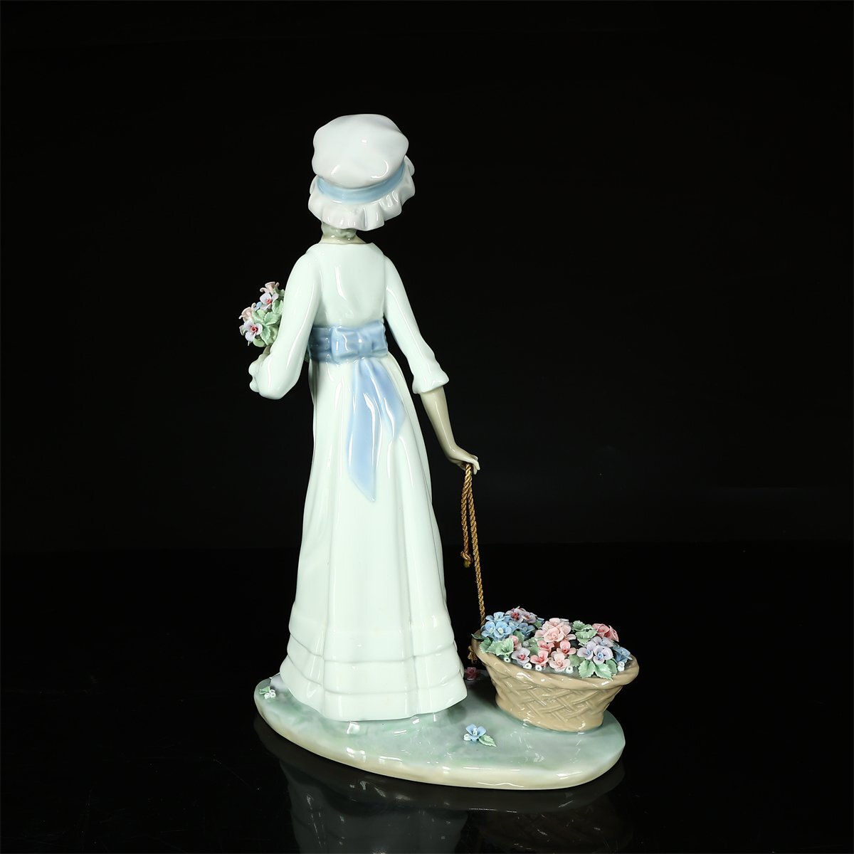吉】CJ272 LLADRO 【リヤドロ】 フィギュリン 磁器人形 花籠美 吉】CJ272 LLADRO 【リヤドロ】 フィギュリン 磁器人形 花籠美