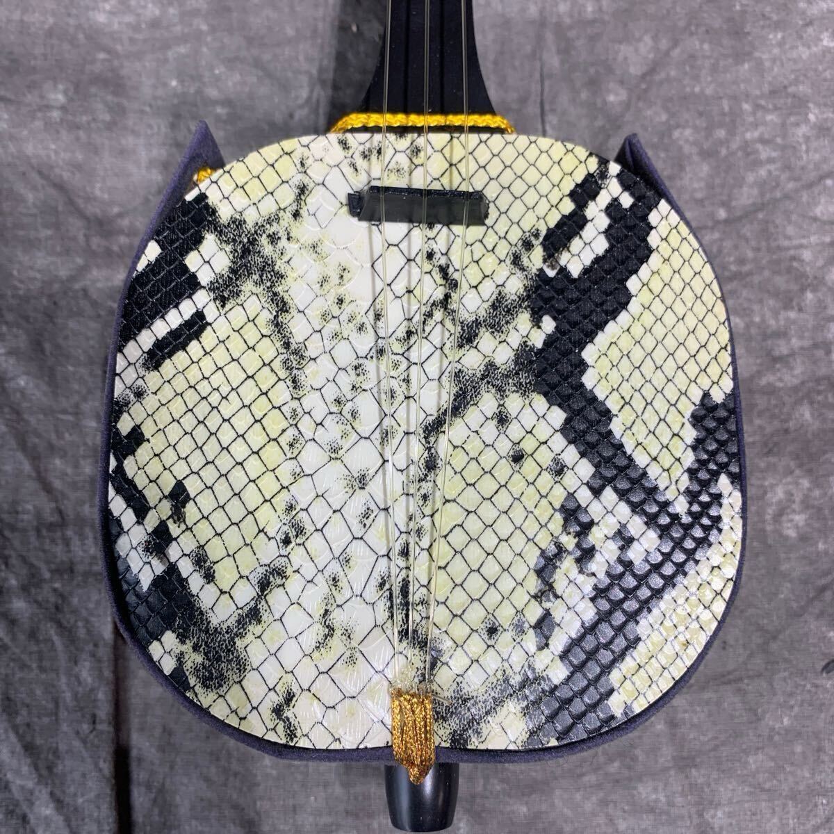 . кожа линия вращение музыкальная шкатулка sanshin Okinawa народные товары струнные инструменты миниатюра произведение искусства украшение 