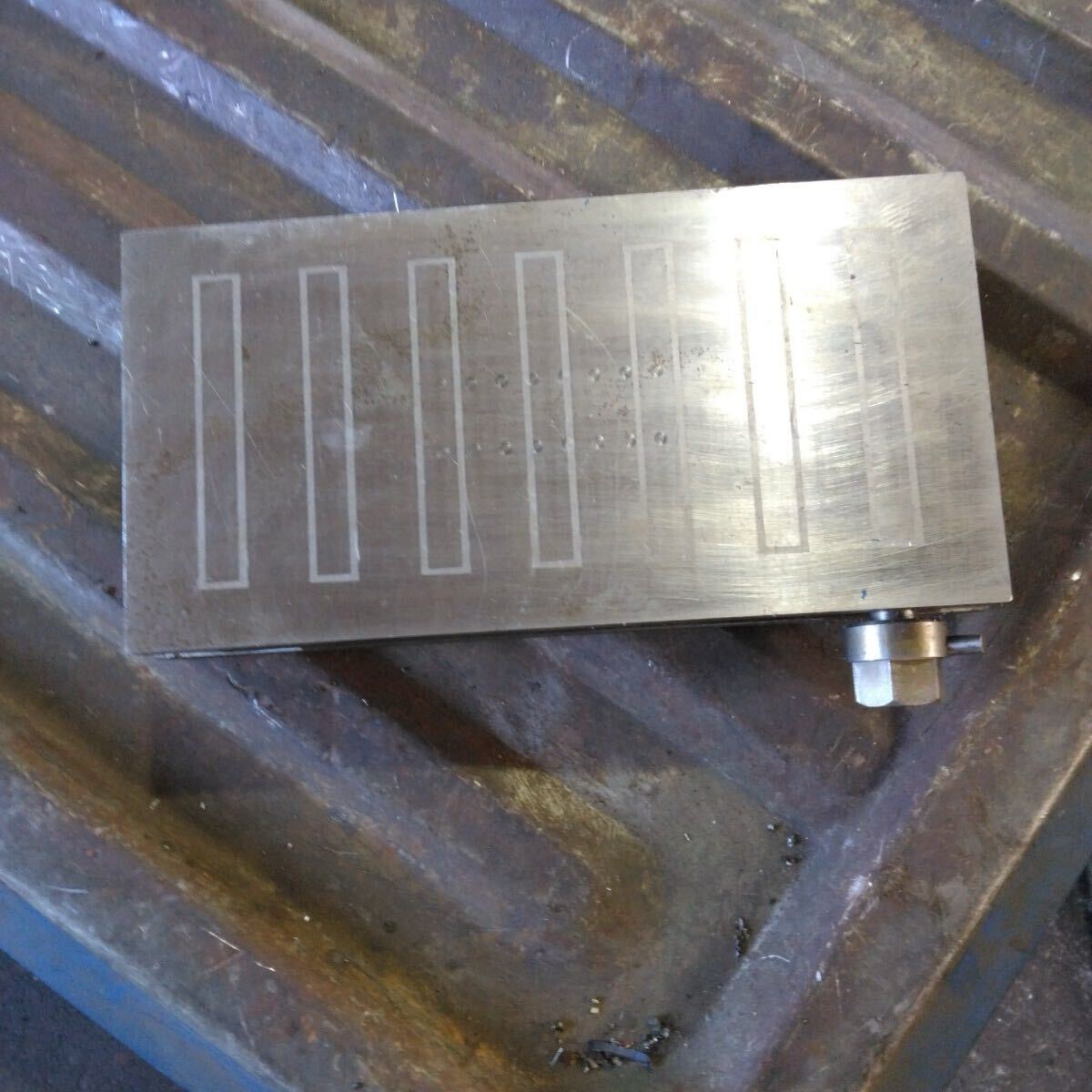 u195 KANETSU カネツー 永磁マグネットチャック KHZ-1325 切り替えレバー欠品