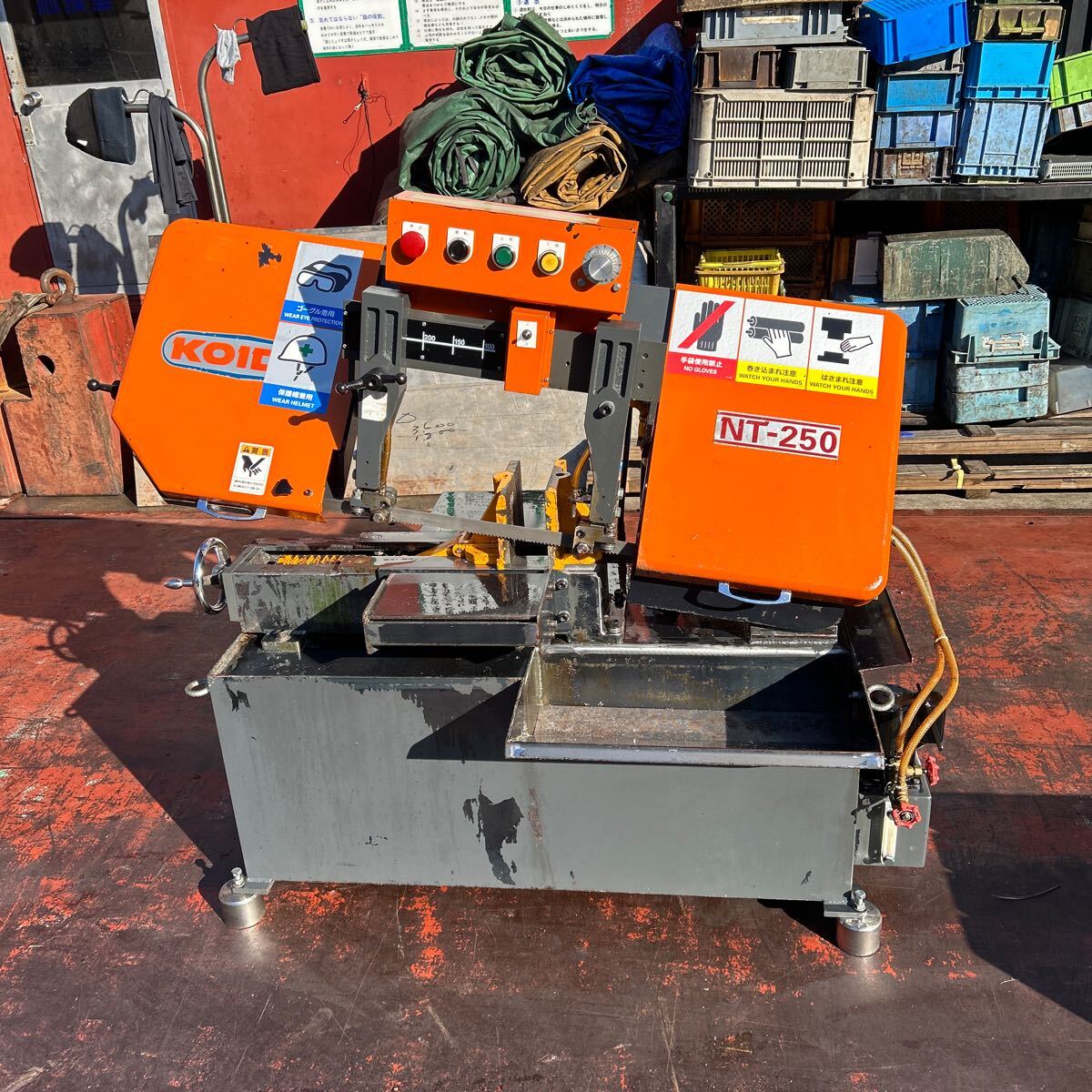 N6009 KOIDE コイデ　バンドソー　NT-250 年式2006 切断能力２５０W×２５０H２７０　動作確認済み　　新品定価160万