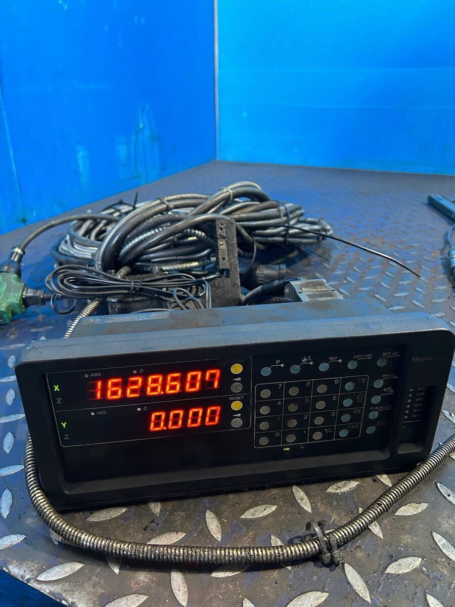 N6002 マグネスケール　Magnescale 型式SR138-160R X軸のみ　能力約0〜1600mm デジタルスケール　旋盤から取り外し　測定器