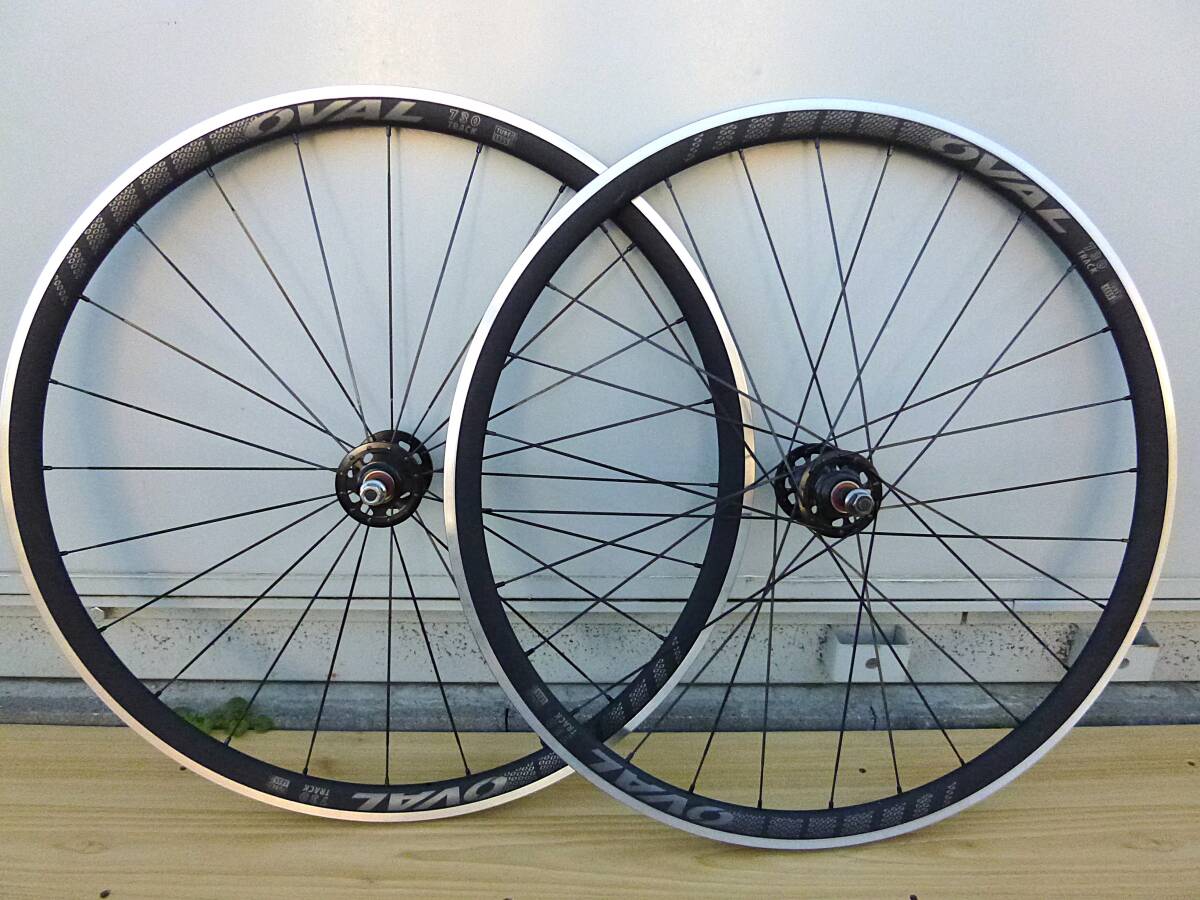 ピストホイール前後セット OVAL チューブレス対応 両切り ナット付属