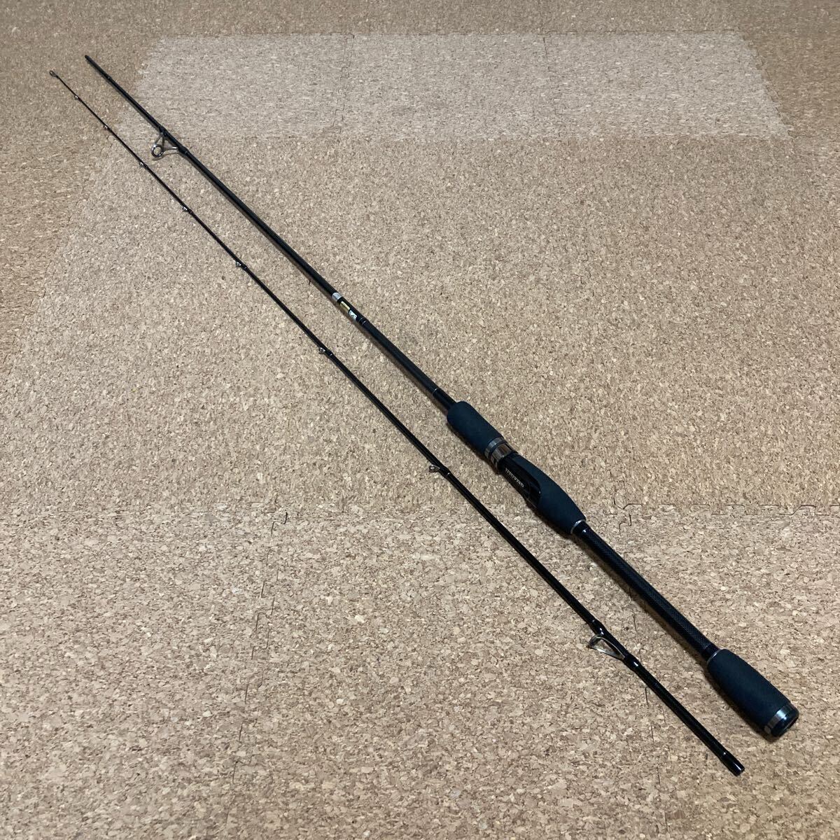 中古 * AbuGarcia ・ Daiwa 2点 (ジャンク扱い) ルアーロッド 中古 * AbuGarcia ・ Daiwa 2点 (ジャンク扱い) ルアーロッド