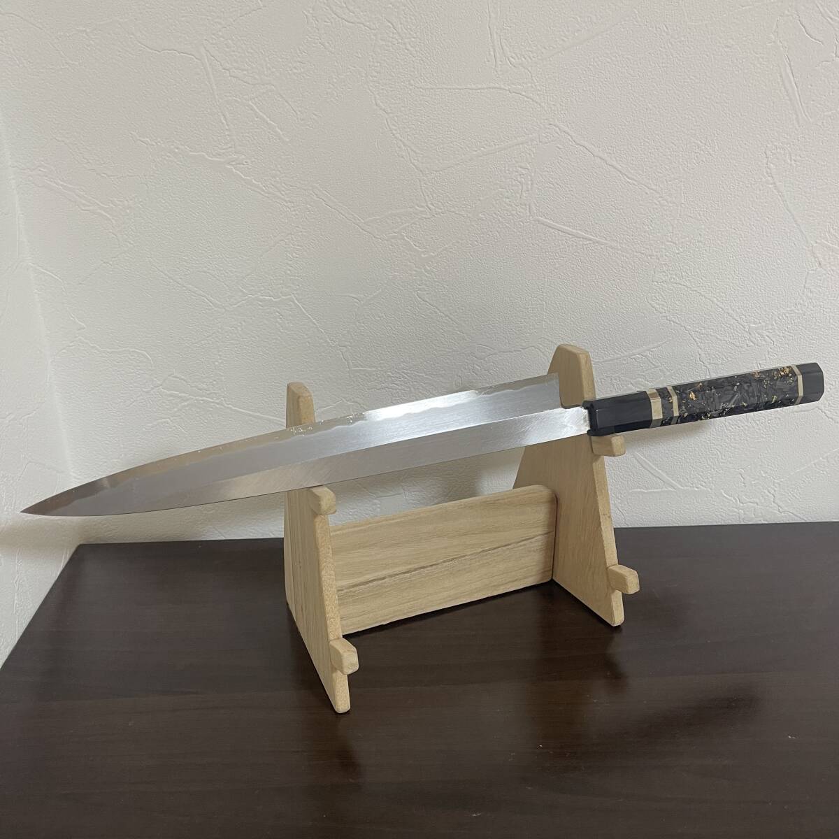 新品 未使用 堺 柳刃包丁 白鋼 霞焼 黒水牛銀巻八角柄 刃渡り 新品 未使用 堺 柳刃包丁 白鋼 霞焼 黒水牛銀巻八角柄 刃渡り