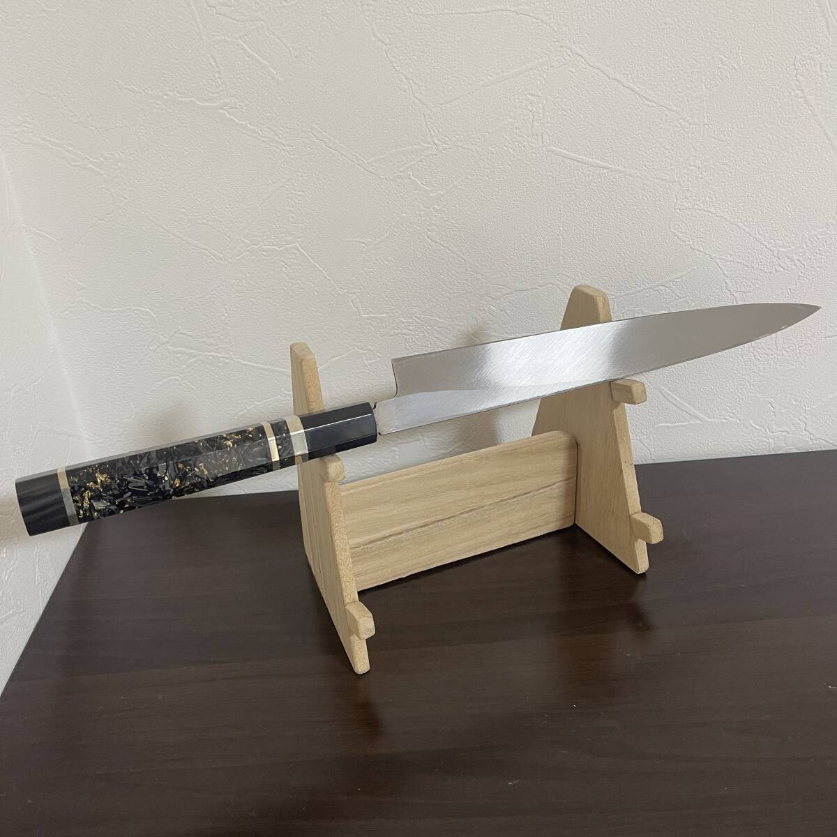 新品 未使用 堺 柳刃包丁 白鋼 霞焼 黒水牛銀巻八角柄 刃渡り 新品 未使用 堺 柳刃包丁 白鋼 霞焼 黒水牛銀巻八角柄 刃渡り