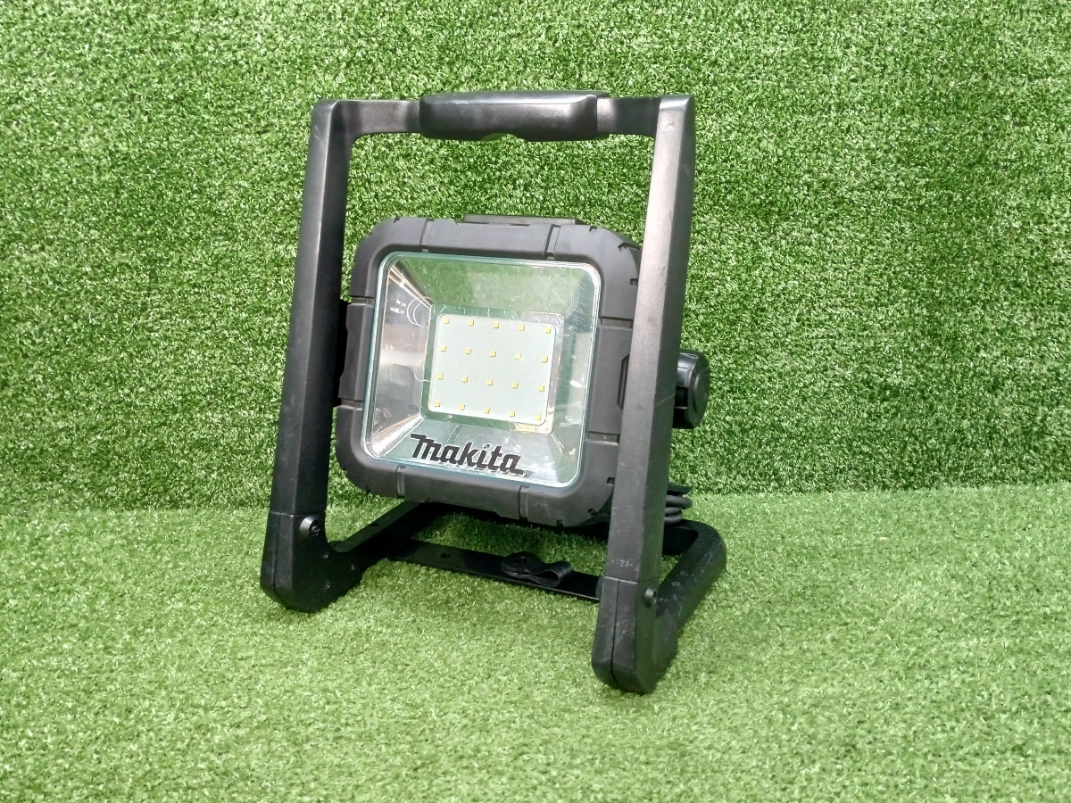 中古 makita マキタ 14.4ｖ/18V 充電式 LEDスタンドライト ML805