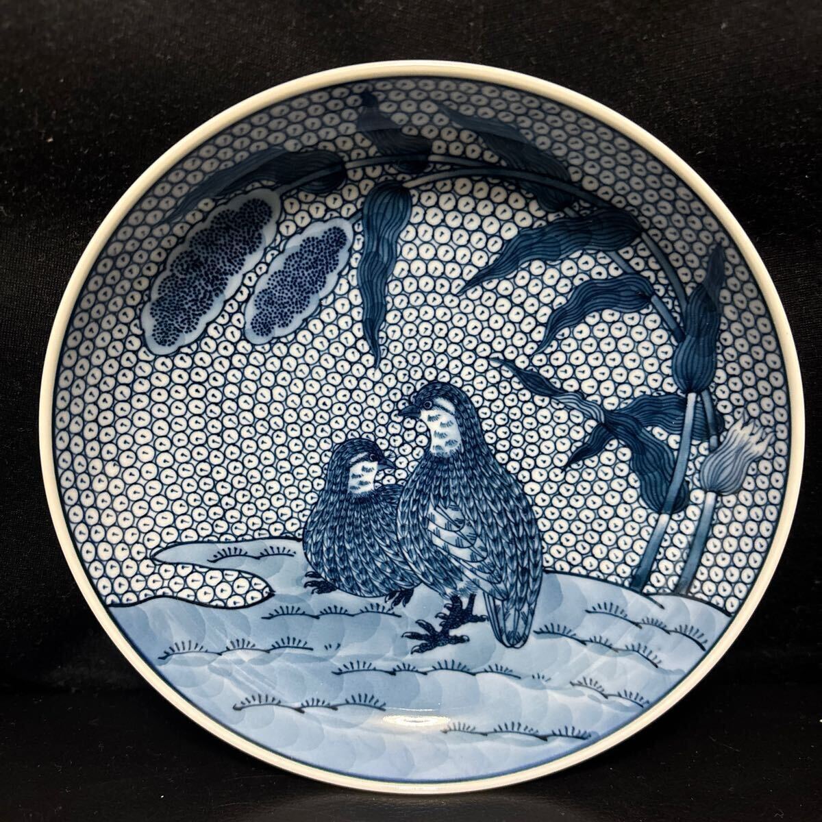 有田焼 源右衛門作 染付粟に鶉絵皿 共箱 源右衛門窯 飾り皿 和 有田焼 源右衛門作 染付粟に鶉絵皿 共箱 源右衛門窯 飾り皿 和