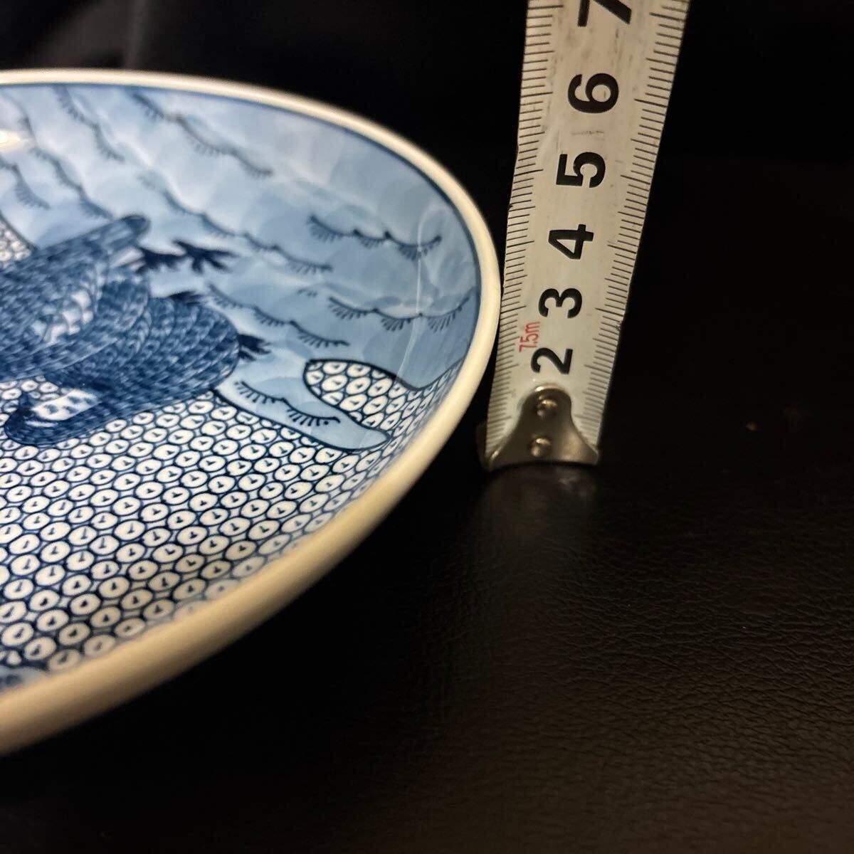 有田焼 源右衛門作 染付粟に鶉絵皿 共箱 源右衛門窯 飾り皿 和 有田焼 源右衛門作 染付粟に鶉絵皿 共箱 源右衛門窯 飾り皿 和