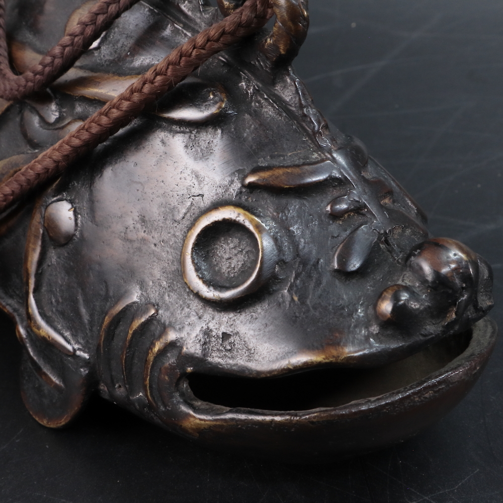 Yahoo!オークション - 梵字文魚鼓 金属製 仏教美術 魚鈴 仏具 Yahoo!オークション - 梵字文魚鼓 金属製 仏教美術 魚鈴 仏具