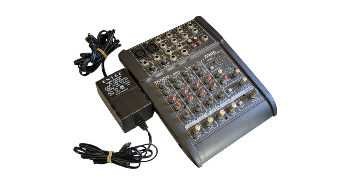 ELK PA-101 アナログミキサー 6入力 VUメーター付き ELK PA-101 アナログミキサー 6入力 VUメーター付き アナログ