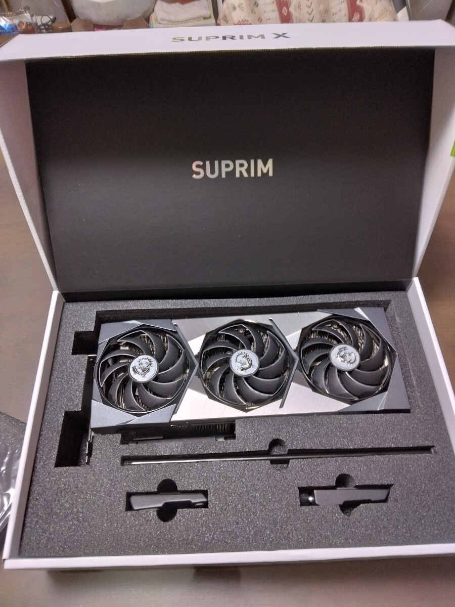 MSI GeForce RTX 3090 SUPRIM X 24G ゲーミンググラフィック MSI GeForce RTX 3090 SUPRIM X 24G ゲーミンググラフィック