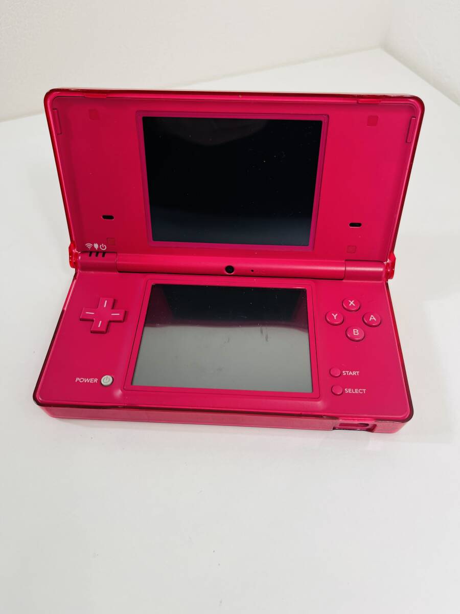 Nintendo　DSi 本体　 カラー:レッド 　250111(YM)
