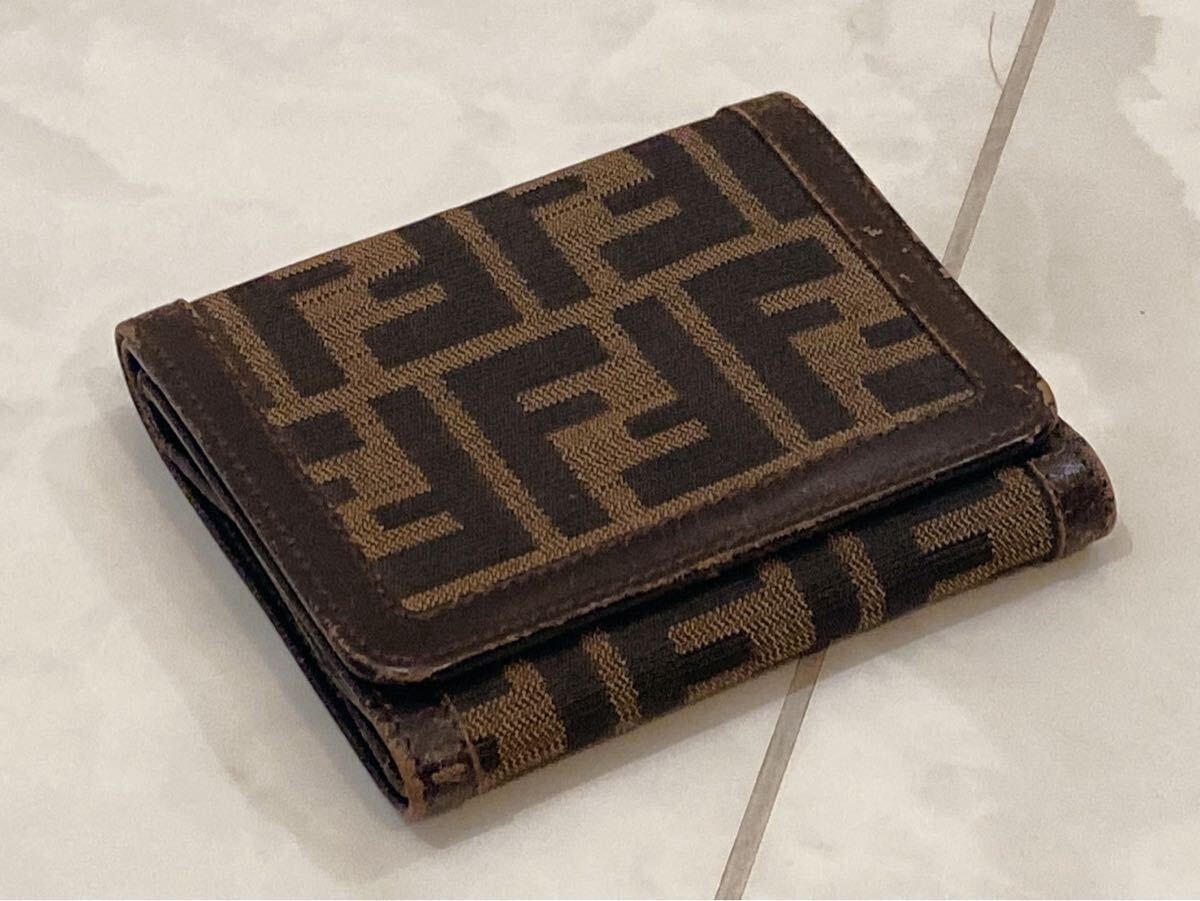 FENDI フェンディ 財布 三つ折り ズッカ FF キャンバス レザー ブラウン系 ヴィンテージ 2289-30794-018