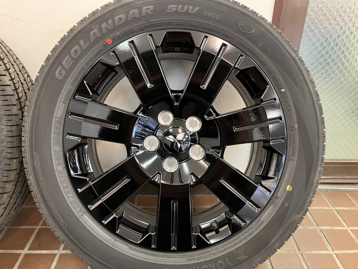 三菱 デリカD5 ブラックエディション 新車外し 純正18インチ 三菱 デリカD5 ブラックエディション 新車外し 純正18インチ