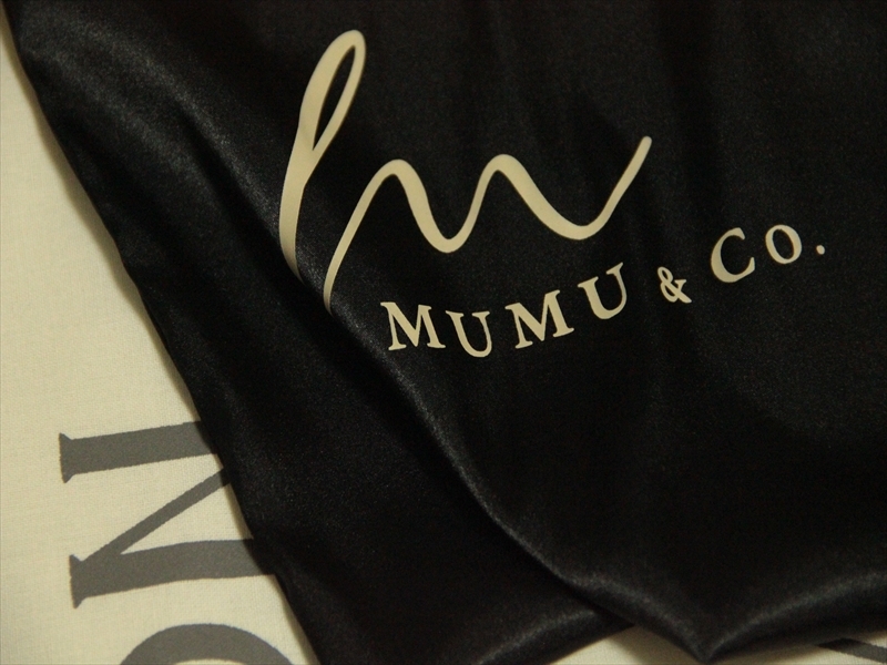★未使用 MUMU&Co. サテンポーチ 巾着 黒系★_画像2