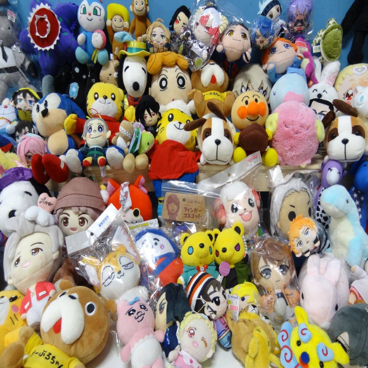 アニメ ぬいぐるみ まとめ売り Yahoo!オークション - アニメ グッズ 200体以上 ミニぬいぐるみ