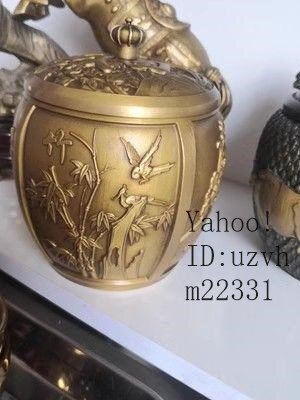 激安通販の 銅 銅製 真鍮の梅蘭竹菊の茶筒です 茶道具 細工 工芸品