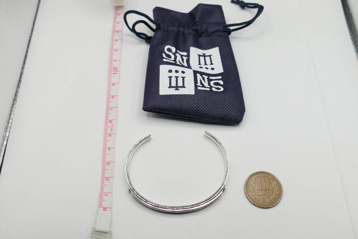 新品　未使用　ドクターモンロー　メッセージ　プレート　バングル　ブレスレット