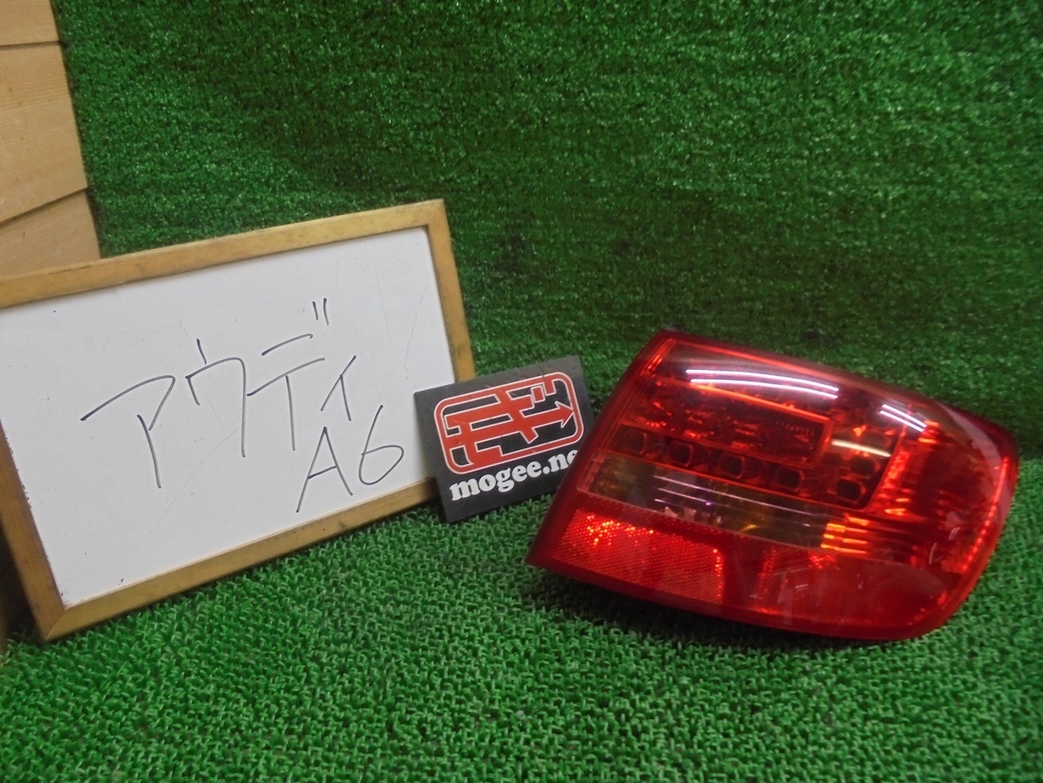 9ES2015 QF4)) アウディ A6 ABA-4FBDXS C6 2008年 アバント2.8FSIクワトロ右ハンドル 純正 テールライト右　89037056