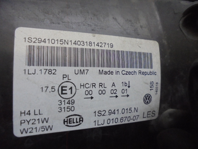 9EU1536 PA3)) フォルクスワーゲン アップ DBA-AACHY 2014年 ムーブアップ 純正 ヘッドライト左　　1LJ010.670-07　ハロゲン