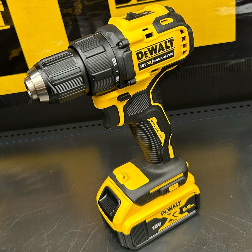 [DEWALT/ Daewoo .ruto]18V дрель-шуруповерт [DCD708P2 type ]* максимальный крутящий момент 65N.m*18V/5.0Ah батарейка 2 шт есть * бесщеточный motor установка [ экспонирование неиспользованный товар ]