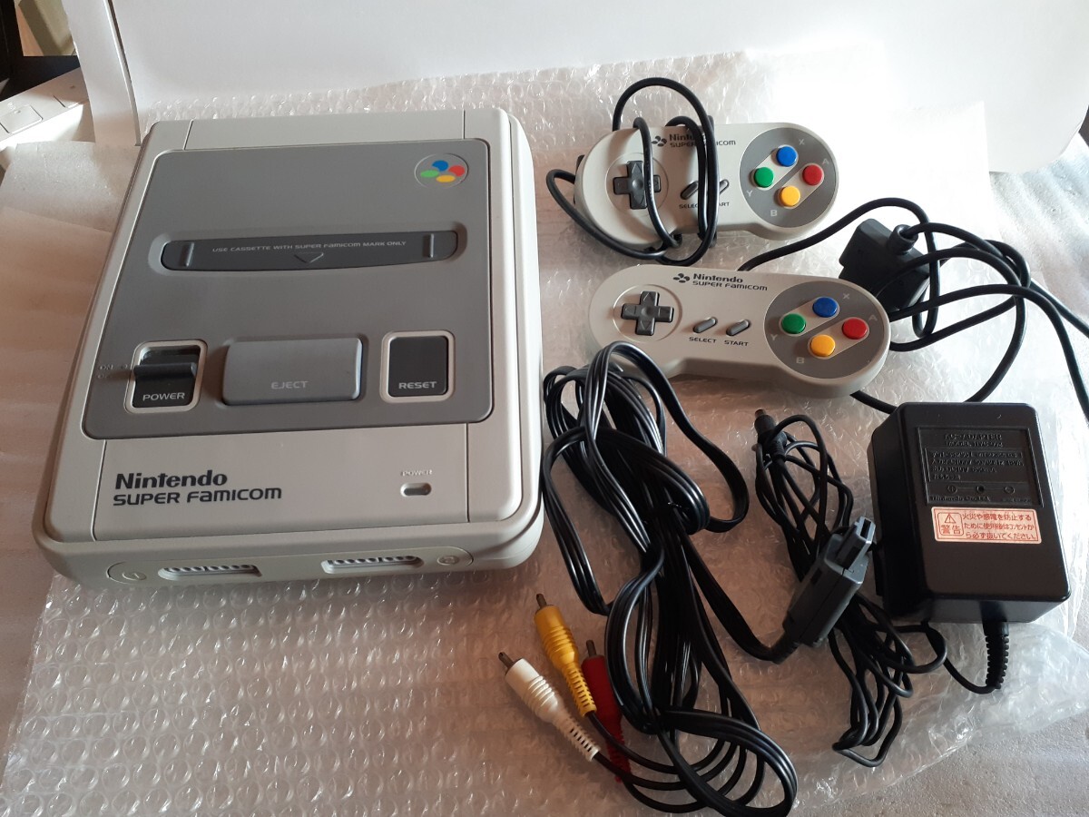 任天堂 ◆ スーパーファミコン SFC 後期型 1CHIP-01 本体セット ◆ SHVC-001 1チップ // 動作確認済 ソフトおまけ
