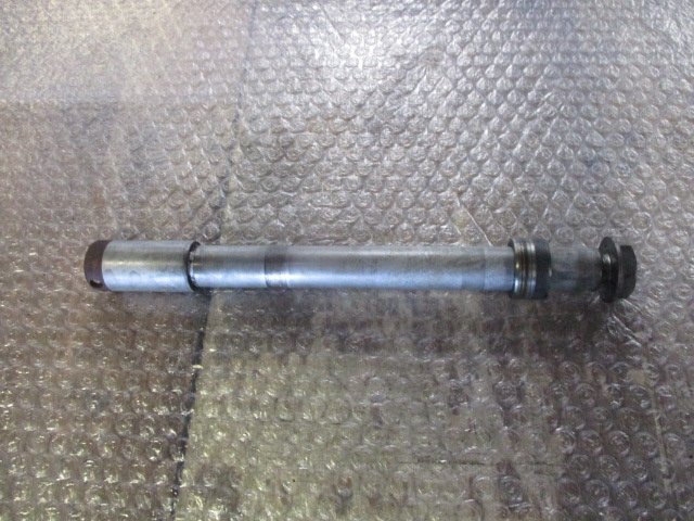 A7AB21 CB750 フロントアクスルシャフト RC42 S 教習車