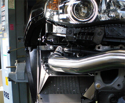 HKS 車種別オイルクーラーキット BLACK Sタイプ 右バンパー內(nèi) インプレッサ WRX STI GRB 07/10-14/08 EJ20(TURBO)