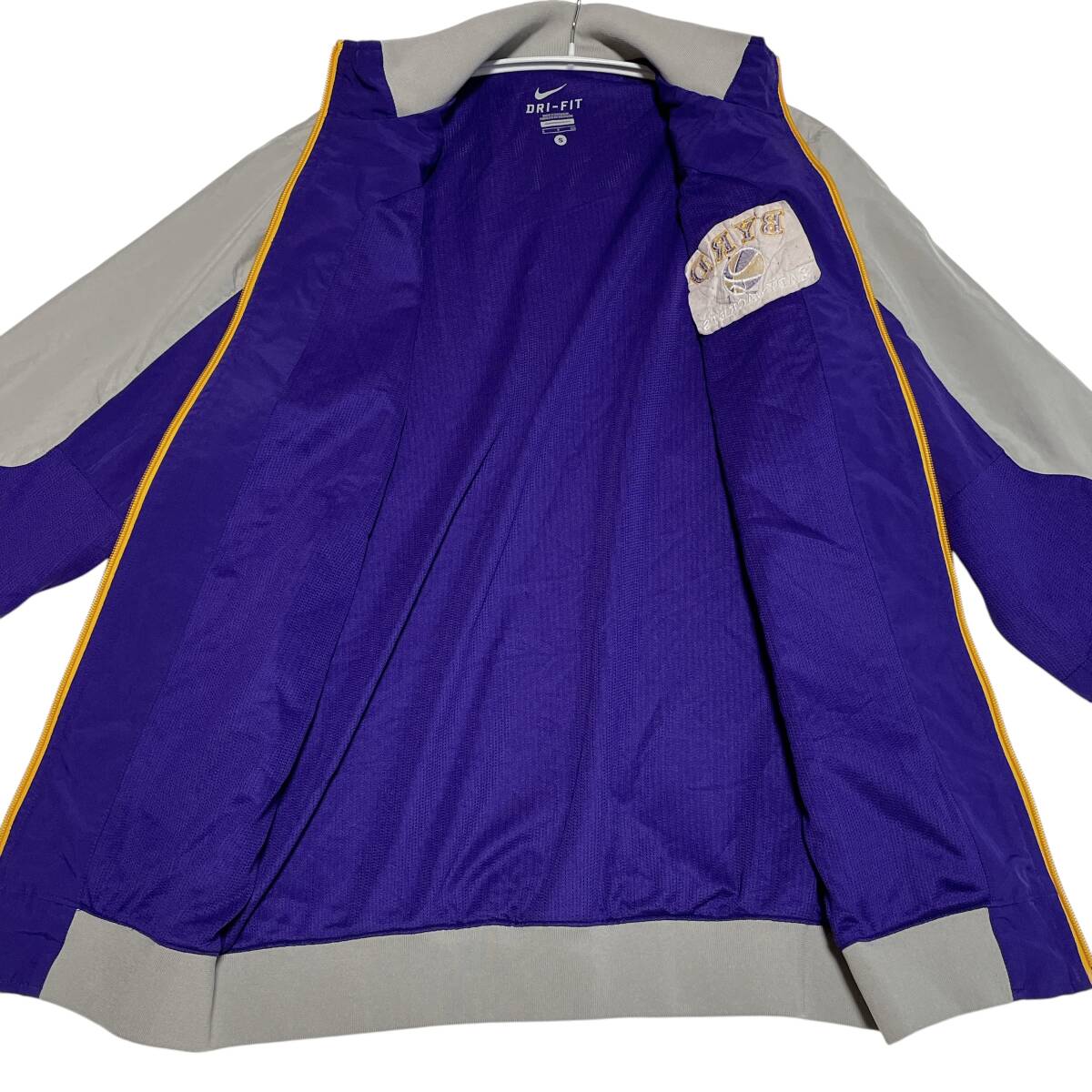 ナイキ ナイロンジャケット ジャージ カレッジ ロゴ刺繍 裏メッシュd12① M相当_画像10