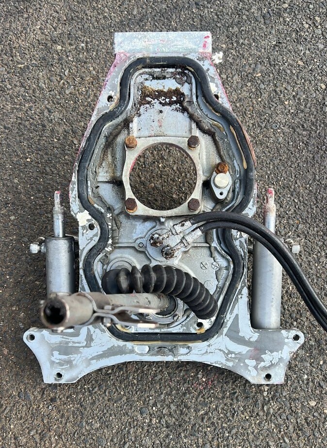 Yanmar SZ110-1 トランサマ 油圧ポンプ 油圧シリンダー ボート Yanmar SZ110-1 トランサマ 油圧ポンプ 油圧シリンダー ボート