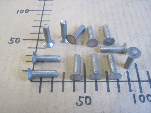 即決 昔のヤマハTZ250/350レーサー他用 クラッチハウジングのカシメピン？？12本　検索 TA/TD/TR