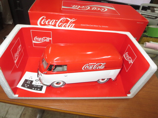 コカコーラ　フォルクスワーゲンバス　Ｖ．Ｗ　ＣＯＭＢＩ　1966年　元箱付