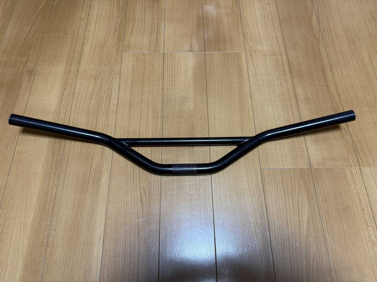 6052円 ☆BMX/ダートジャンパー用 73mmライズ・ライザーバー22.2 6052円 ☆BMX/ダートジャンパー用 73mmライズ・ライザーバー22.2