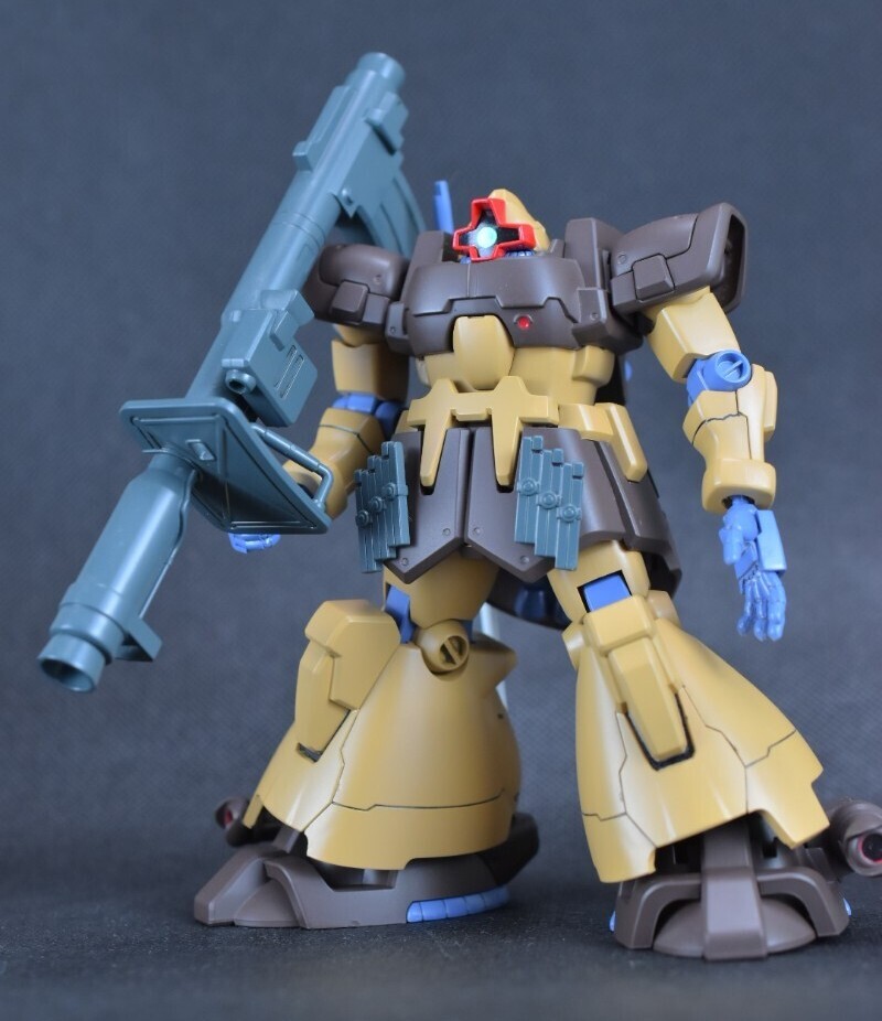 塗装済み完成品★バンダイ HG 1/144 ドムトローペン　サンドブラウン